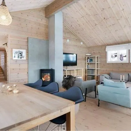 Five Bedroom Holiday فيلة
