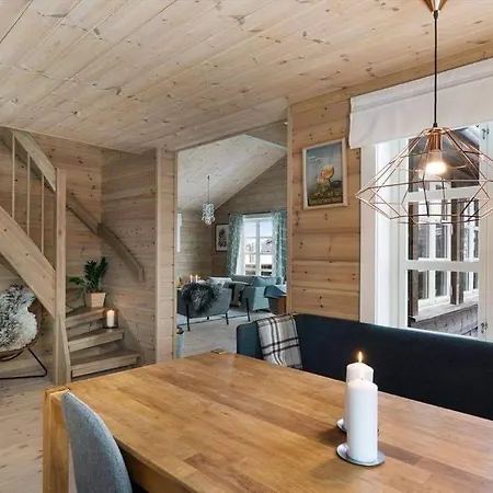 Five Bedroom Holiday * Tjorhom